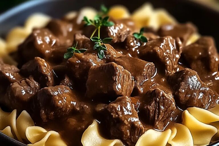 Crockpot Beef Tips & Noodles Recipe