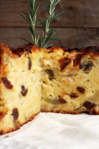 Apple And Sultana Cake Recipe