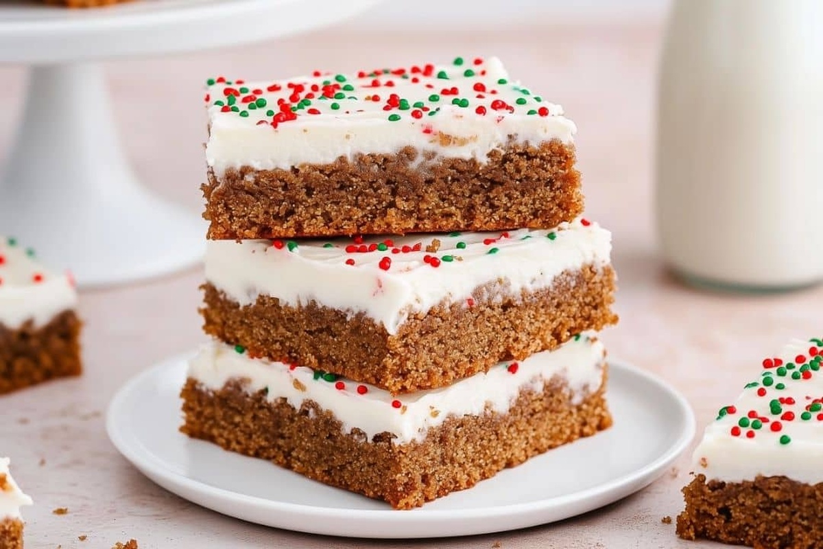 Chewy Gingerbread Bars Recipe