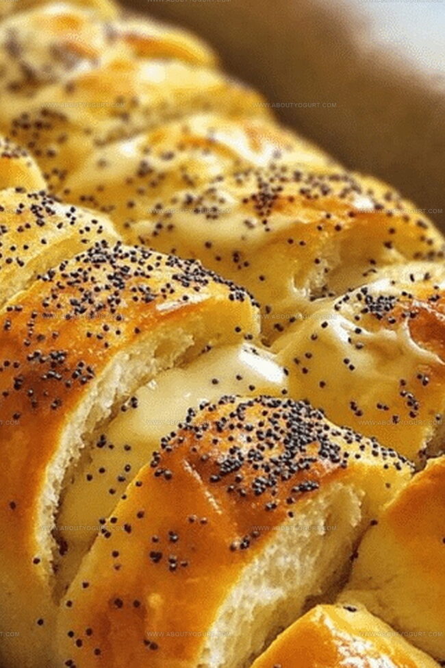 Why Lemon Poppy Seed Pull-Apart Bread Is So Refreshing