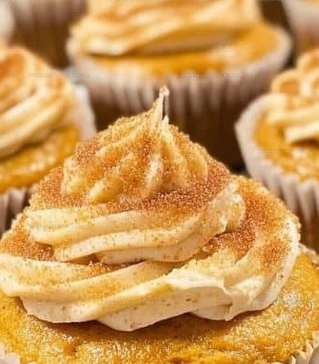 Tips and Tricks for Moist Pumpkin Pie Cupcakes