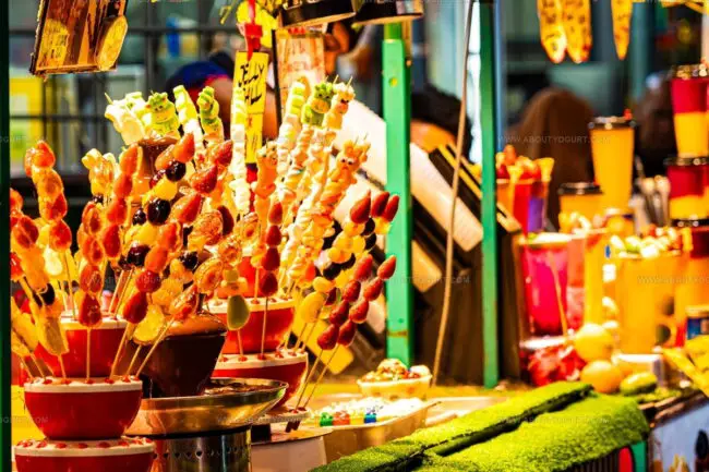 When Is the Best Time to Enjoy Traditional Street Sweets - Morning or Night?