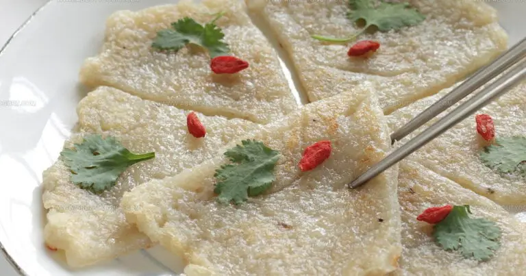 30 Favorite Korean Snacks You'll Munch On Happily