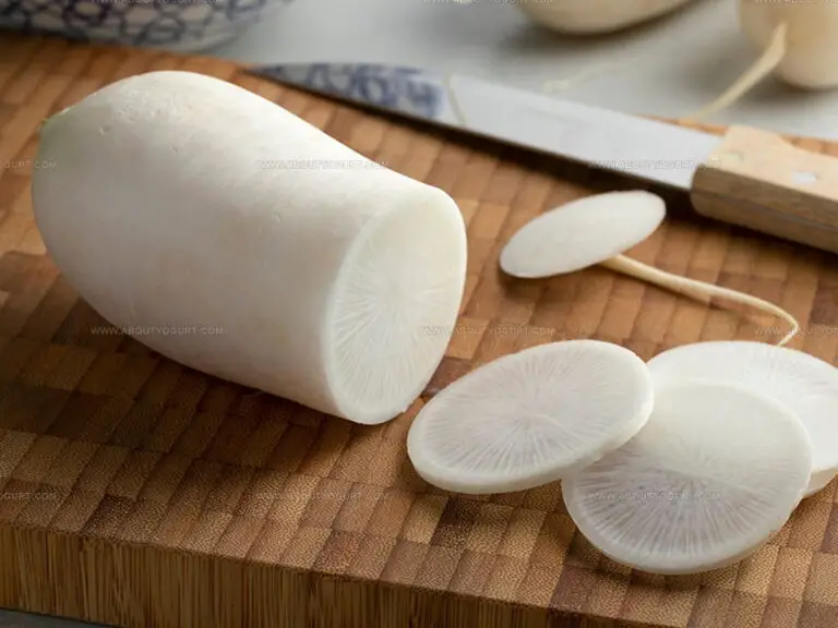 What Does Daikon Taste Like? Crunch Into This Mild Veggie Wonder