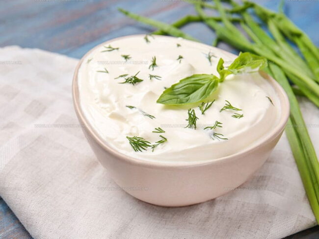 The Role of Sour Cream in Cheesecake