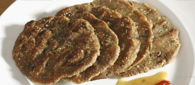 Thalipeeth